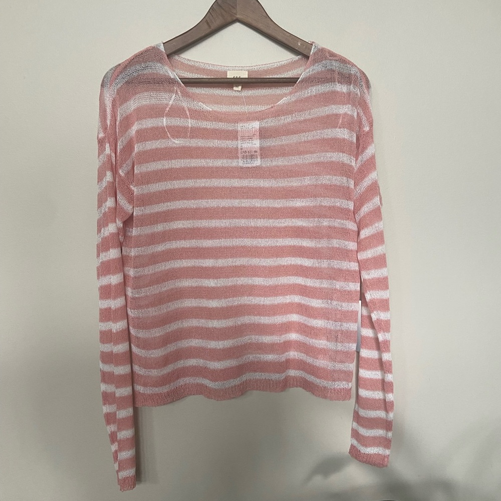 🔸 Forever 21 🔸 sheer lightweight striped top